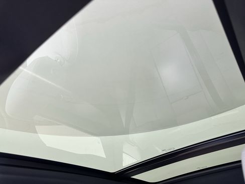 Used 2026 Land Rover Range Rover Velar S image 13