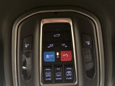 New 2026 Jeep Grand Cherokee Limited w/ Limited Altitude Package AWD/4WD image 16