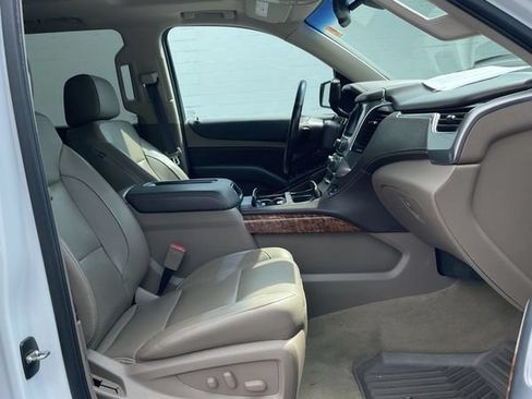Used 2017 Chevrolet Tahoe Premier AWD/4WD image 6