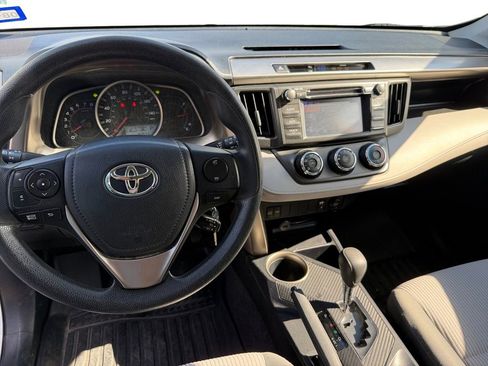 Used 2013 Toyota RAV4 LE image 10