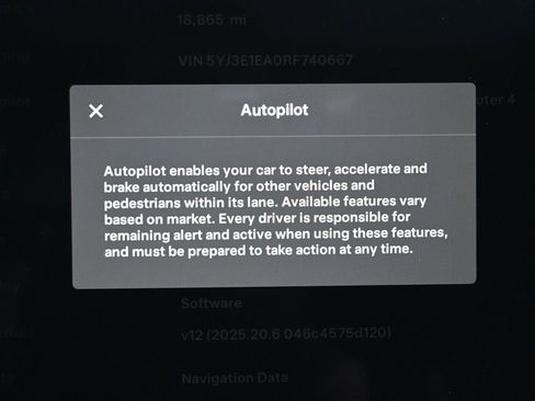 Used 2024 Tesla Model 3 Standard Range image 10