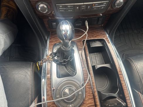 Used 2019 Nissan Armada SL w/ Premium Package image 10