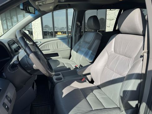 Used 2010 Honda Odyssey EX-L image 2