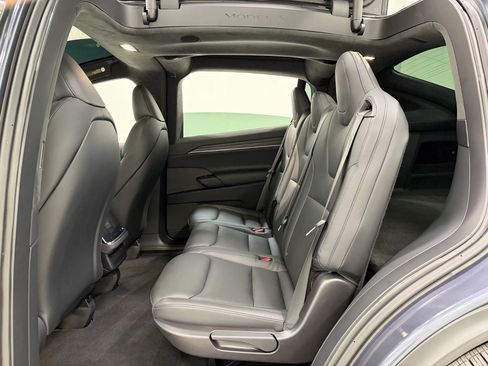 Used 2023 Tesla Model X image 16