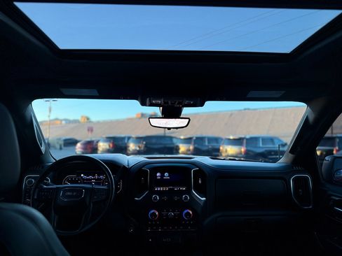 Used 2019 GMC Sierra 1500 AT4 w/ AT4 Premium Package image 19