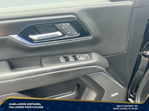 Certified 2025 GMC Yukon XL Denali AWD/4WD image 13