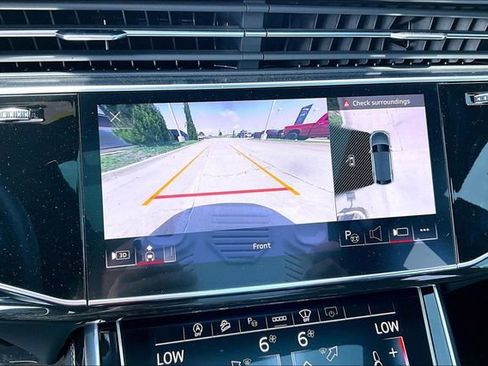 Used 2025 Audi Q8 Prestige w/ Prestige Package AWD/4WD image 23