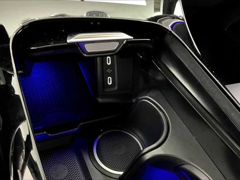 New 2025 Mercedes-Benz GLC 300 image 18