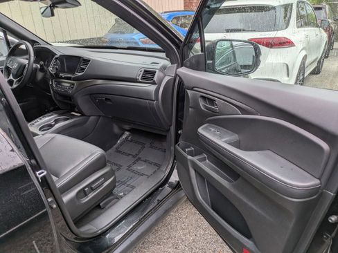 Used 2023 Honda Passport EX-L image 9