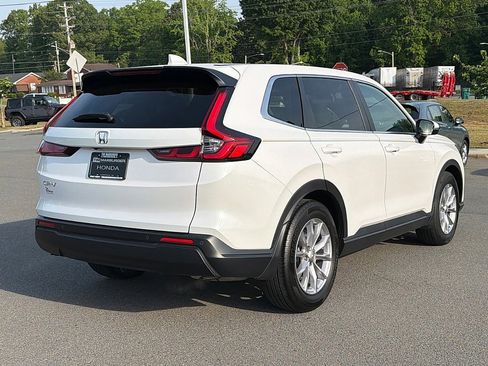 Used 2024 Honda CR-V EX-L image 3
