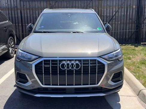 Used 2021 Audi Q3 2.0T Premium w/ Convenience Package AWD/4WD image 12