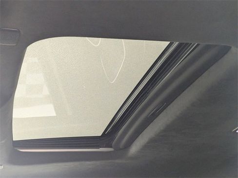 Used 2023 GMC Sierra 1500 AT4X image 13