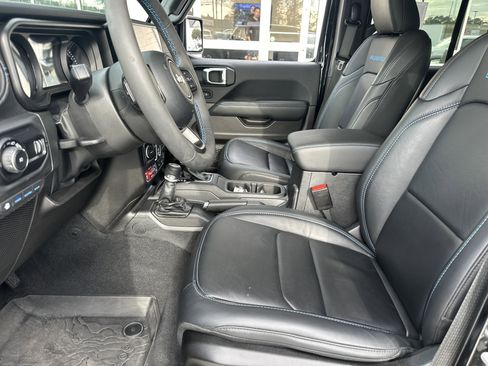 Used 2024 Jeep Wrangler Unlimited Rubicon 4xe w/ Safety Group image 11