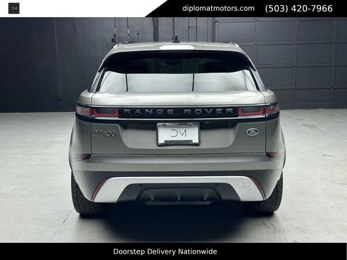 Used 2019 Land Rover Range Rover Velar R-Dynamic SE image 6