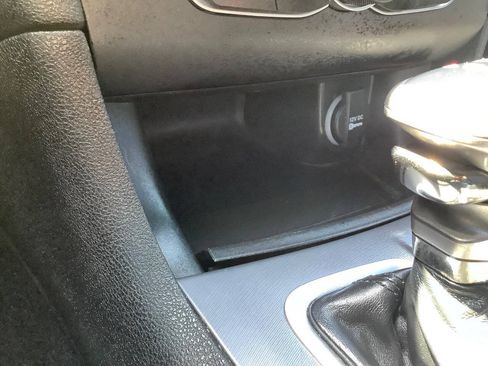 Used 2019 Dodge Charger SXT w/ Travel & Safety Group RWD image 37