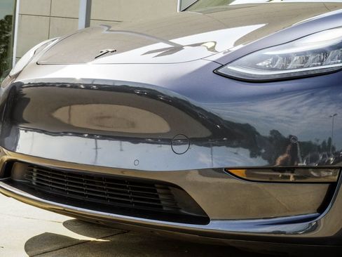 Used 2020 Tesla Model Y Long Range AWD/4WD image 2
