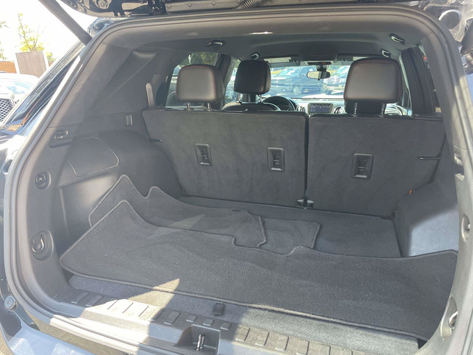 Used 2024 Chevrolet Equinox RS FWD image 29