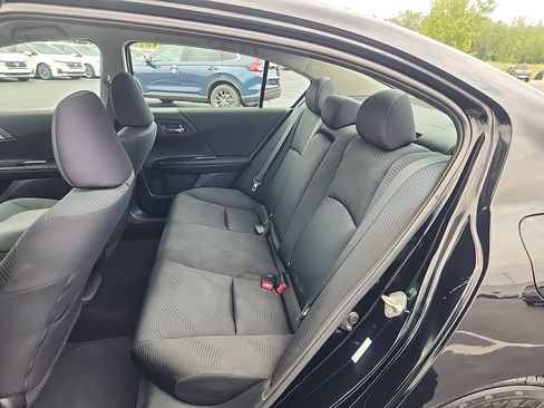 Used 2014 Honda Accord LX image 24