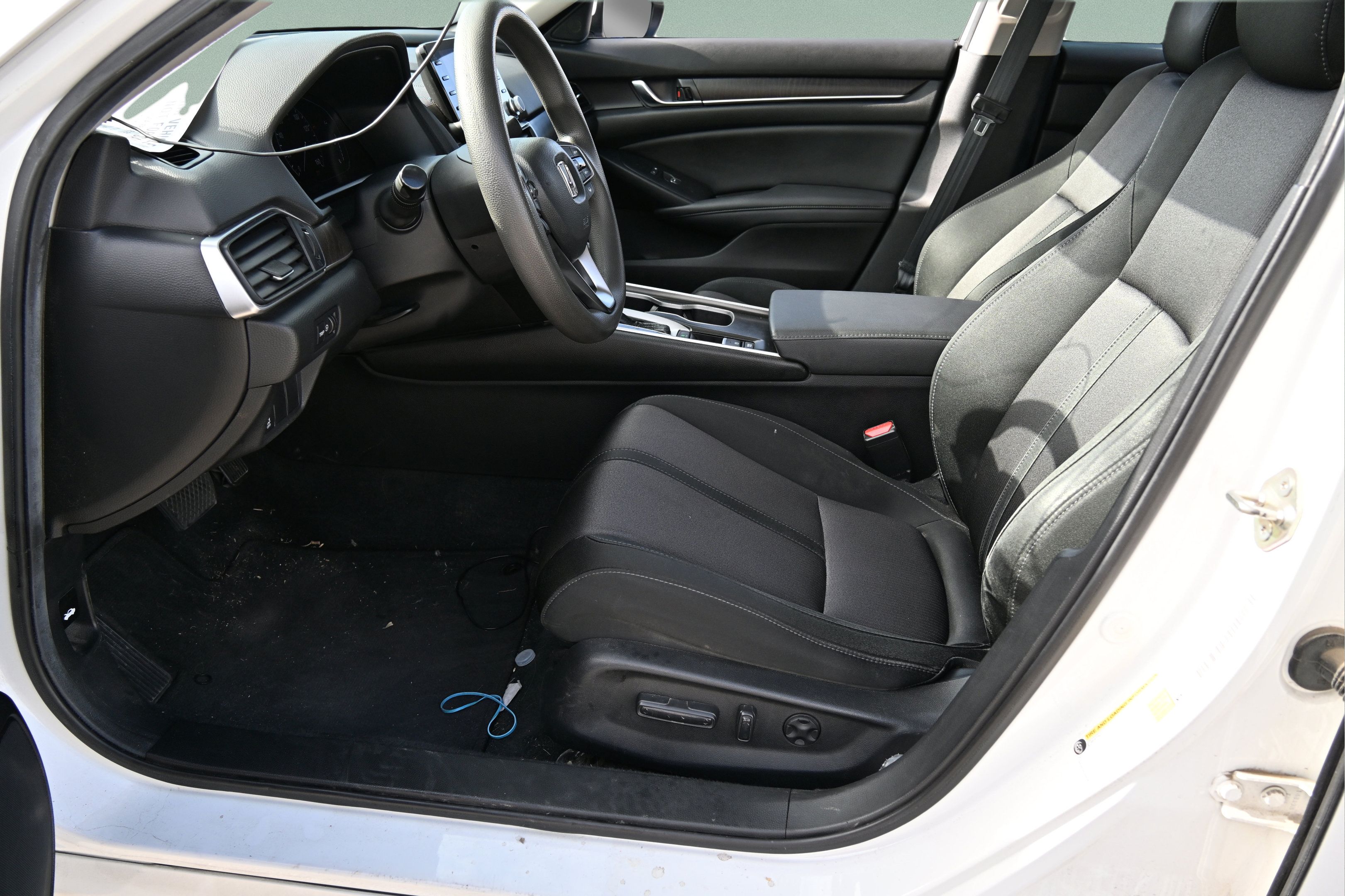Used 2019 Honda Accord EX image 19