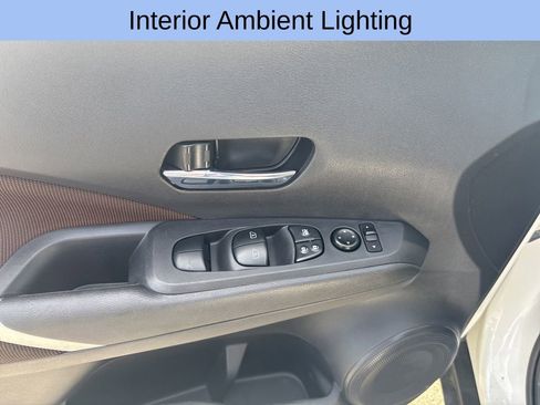 Used 2022 Nissan Kicks SR w/ Interior Electronics Package FWD image 11