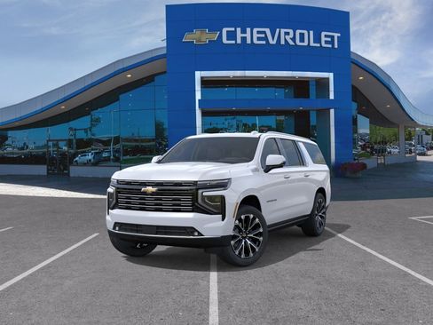 New 2026 Chevrolet Suburban High Country image 32