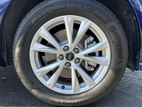 Certified 2025 Audi Q3 2.0T Premium w/ Convenience Package image 11