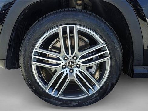 Certified 2024 Mercedes-Benz GLS 450 4MATIC image 9