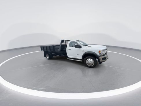 Used 2024 RAM 5500 SLT w/ Quick Order Package 2YG SLT AWD/4WD image 3