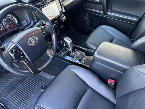 Used 2024 Toyota 4Runner TRD Off-Road Premium w/ Off Road Premium Plus Package AWD/4WD image 10