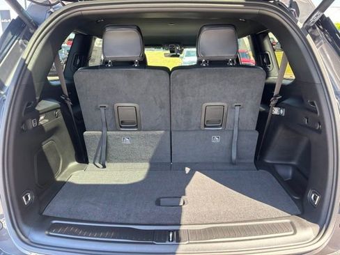 New 2026 Jeep Grand Cherokee L Limited RWD image 10