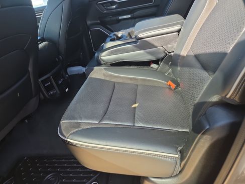 Used 2022 RAM 1500 Laramie image 7