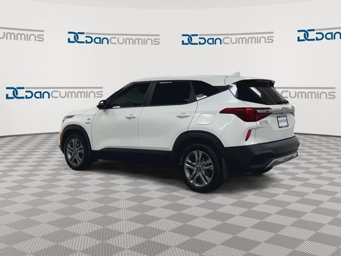Used 2022 Kia Seltos LX AWD/4WD image 6