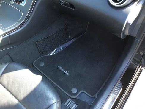 Used 2020 Mercedes-Benz C 300 4MATIC Sedan image 32