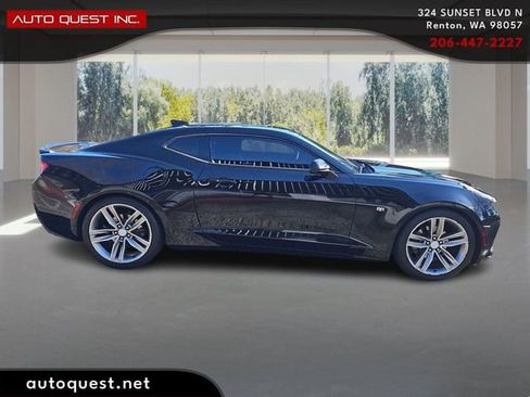 Used 2018 Chevrolet Camaro LT w/ RS Package image 4
