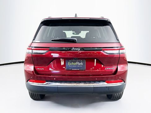 Used 2023 Jeep Grand Cherokee Limited AWD/4WD image 7