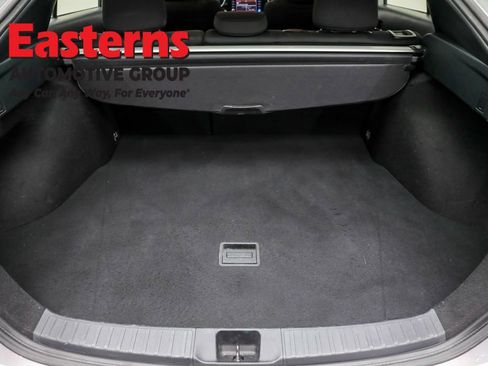 Used 2022 Toyota Prius LE image 9