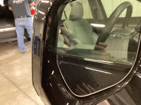 Used 2023 Jeep Grand Cherokee Overland w/ Adv Protech Group III image 11