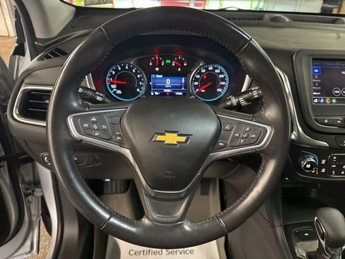 Used 2022 Chevrolet Equinox LT image 12
