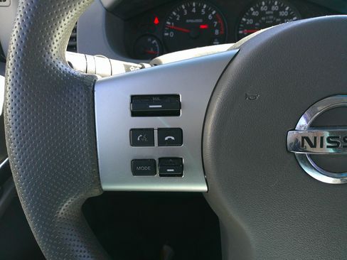 Used 2013 Nissan Frontier SV w/ SV Value Truck Pkg image 18