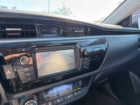 Used 2014 Toyota Corolla S image 20
