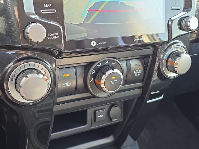Used 2020 Toyota 4Runner TRD Off-Road Premium w/ Moonroof Package AWD/4WD image 20