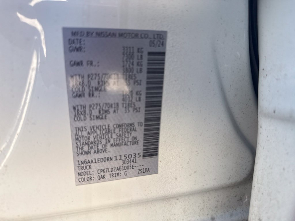 Used 2024 Nissan Titan PRO-4X w/ Pro-4x Utility Package AWD/4WD image 13