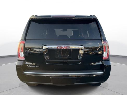 Used 2018 GMC Yukon Denali w/ Enhanced Security Package image 7