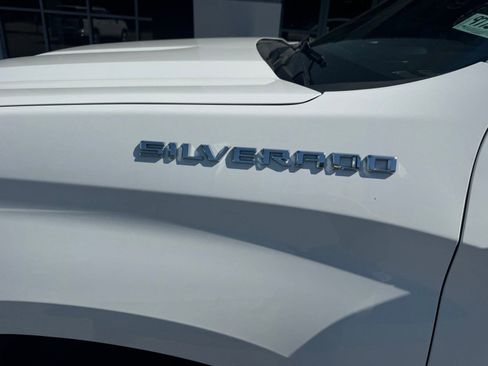 Certified 2020 Chevrolet Silverado 1500 LT w/ Convenience Package AWD/4WD image 6