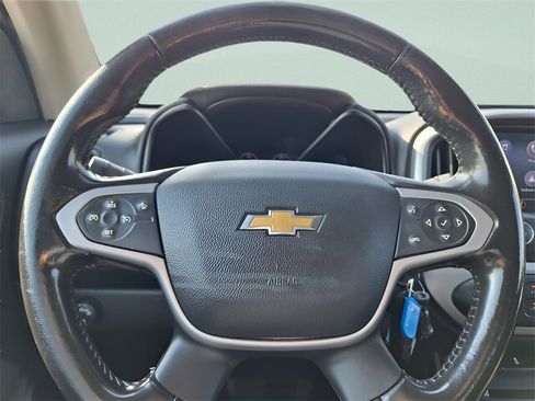 Used 2021 Chevrolet Colorado LT w/ Fleet Safety Package image 18