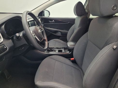 Used 2020 Kia Sorento AWD V6 image 17