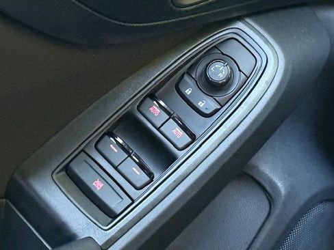 Used 2023 Subaru Crosstrek 2.0i image 35