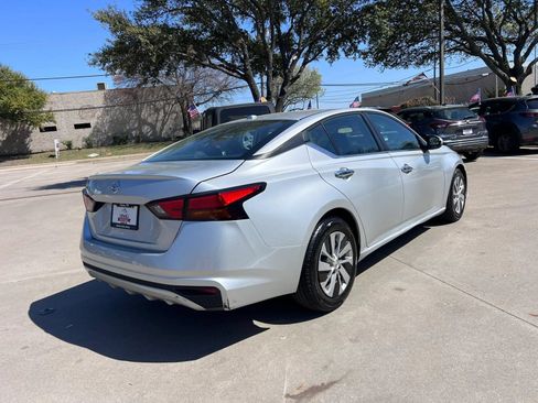 Used 2020 Nissan Altima 2.5 S FWD image 5