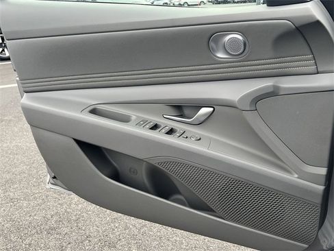 New 2026 Hyundai Elantra Sport image 25