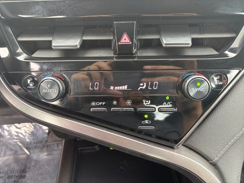 Used 2024 Toyota Camry XSE FWD image 21